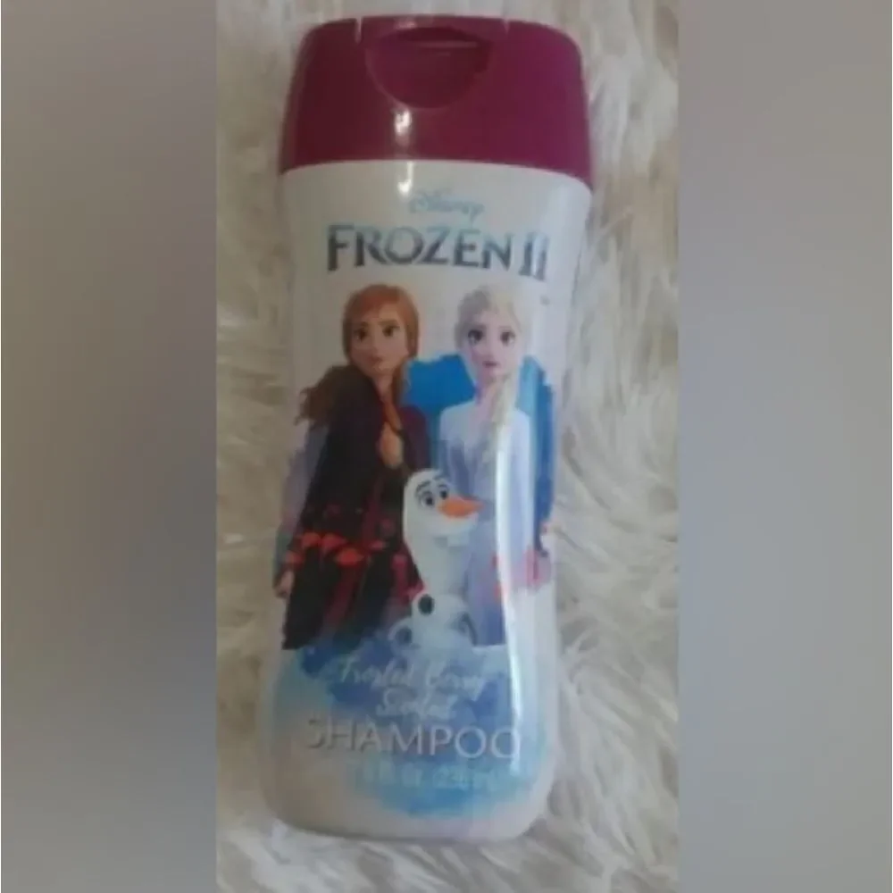 🛍kid’s Disney Frozen ll Frosted Berry Scented Shampoo pack of 2 8 FL.OZ.(236ml)